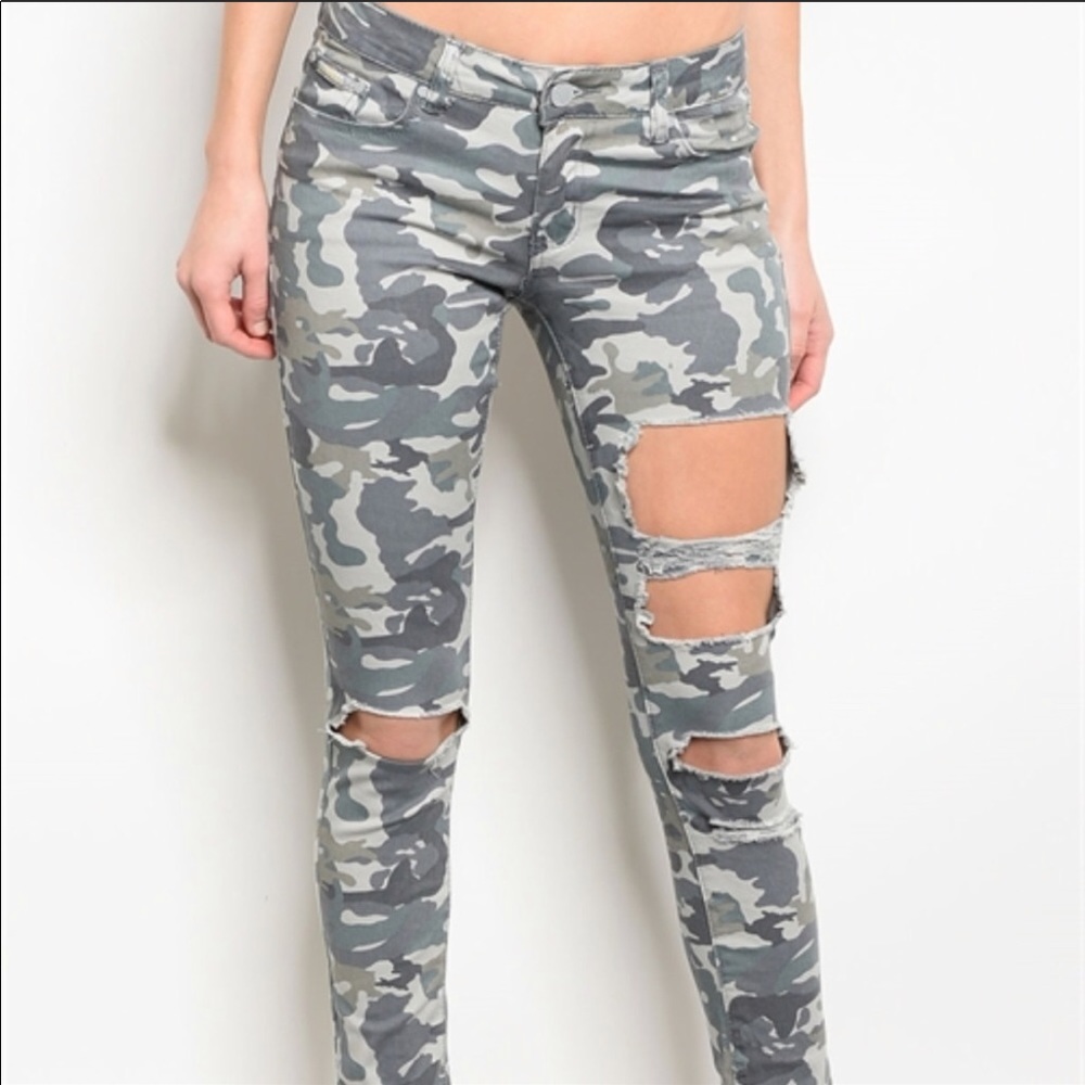 Army Camo Jeans - Picture 3 of 4